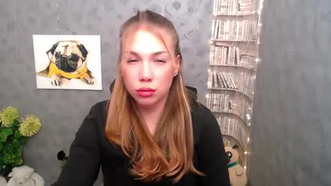 Snapshot of sport_tall_karina chatting on 02-25-25, 08:25 Karina online show from 02-25-25, 08:25