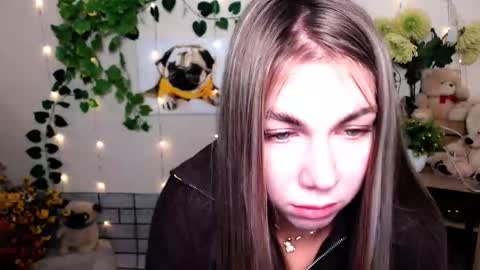 Snapshot of sport_tall_karina chatting on 11-11-25, 09:09 Karina online show from 11-11-25, 09:09