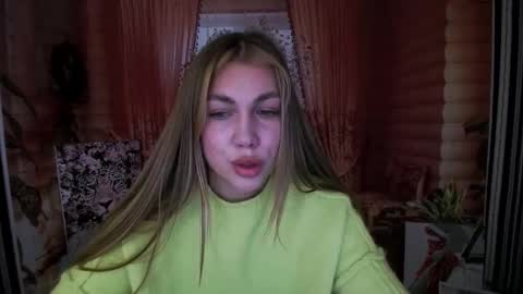 Snapshot of sport_tall_karina chatting on 01-10-26, 09:22 Karina online show from 01-10-26, 09:22