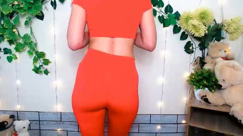 Snapshot of sport_tall_karina chatting on 02-27-26, 09:53 Karina online show from 02-27-26, 09:53