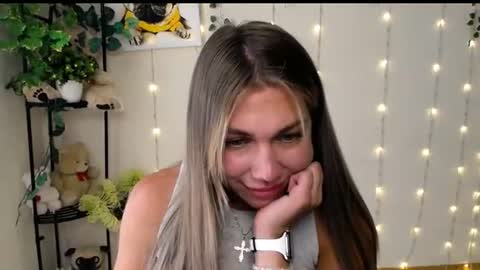 Karina online show from 06-15-26, 09:44