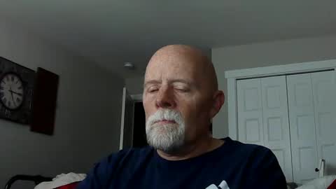 Snapshot of sportfish chatting on 10-04-25, 12:19 sportfish online show from 10-04-25, 12:19