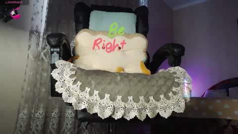 Snapshot of sports_woman5 chatting on 11-06-25, 07:31 Tips are the best compliment to a woman online show from 11-06-25, 07:31