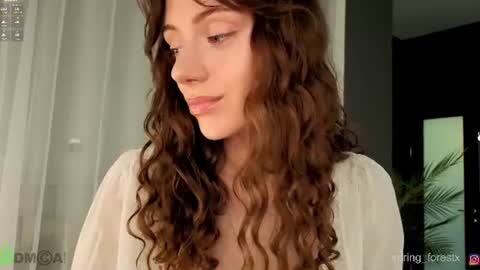 Snapshot of spring_forestxx chatting on 06-17-26, 01:45 Lily my new acc3 online show from 06-17-26, 01:45