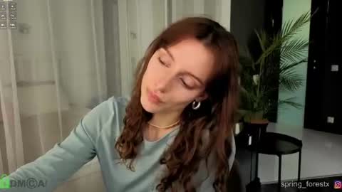 Snapshot of spring_forestxx chatting on 06-18-26, 03:05 Lily my new acc3 online show from 06-18-26, 03:05