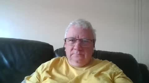 Snapshot of springtine chatting on 05-14-26, 10:55 springtine online show from 05-14-26, 10:55