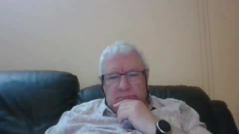 Snapshot of springtine chatting on 05-21-26, 12:17 springtine online show from 05-21-26, 12:17