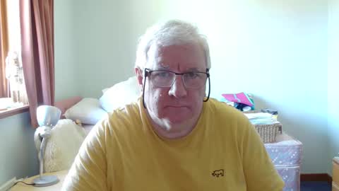 Snapshot of springtine chatting on 05-25-26, 10:32 springtine online show from 05-25-26, 10:32