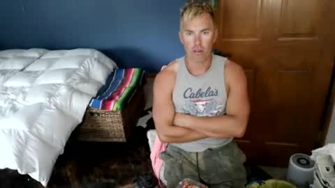 Snapshot of spun_redneck chatting on 08-01-26, 03:55 Spun Redneck online show from 08-01-26, 03:55