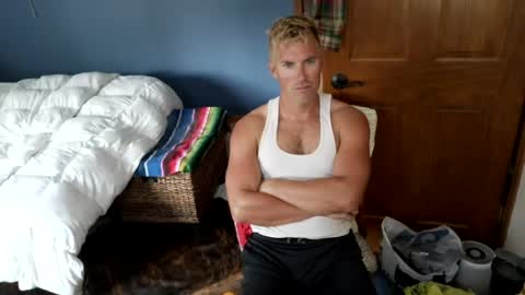 Snapshot of spun_redneck chatting on 08-05-26, 03:59 Spun Redneck online show from 08-05-26, 03:59