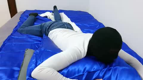 boyxxx25 online show from 11-09-25, 05:44