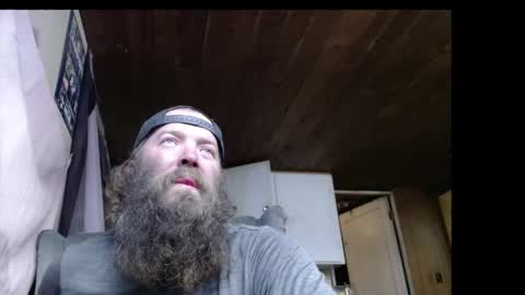 Snapshot of squegly chatting on 04-26-26, 06:22 Bryan online show from 04-26-26, 06:22