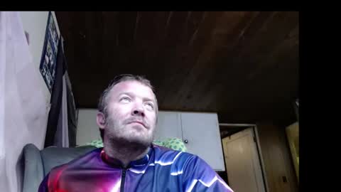 Snapshot of squegly chatting on 05-18-26, 04:51 Bryan online show from 05-18-26, 04:51