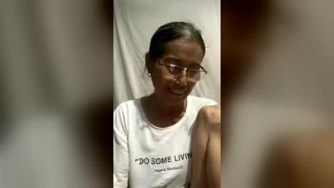 Snapshot of squirt0120 chatting on 06-23-26, 04:32 squirt0120 online show from 06-23-26, 04:32