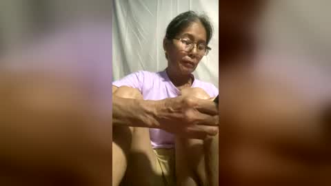 Snapshot of squirt0120 chatting on 06-23-26, 05:22 squirt0120 online show from 06-23-26, 05:22