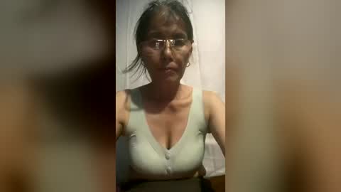 Snapshot of squirt0120 chatting on 07-10-26, 04:20 squirt0120 online show from 07-10-26, 04:20