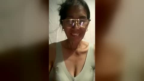 Snapshot of squirt0120 chatting on 07-11-26, 04:26 squirt0120 online show from 07-11-26, 04:26
