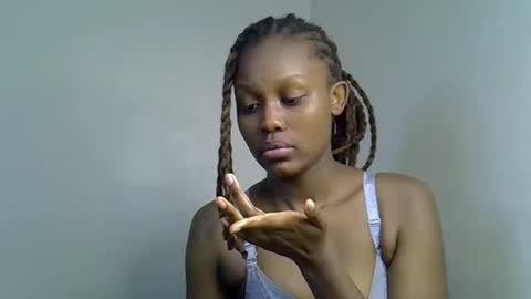 Tashy online show from 11-25-25, 02:33