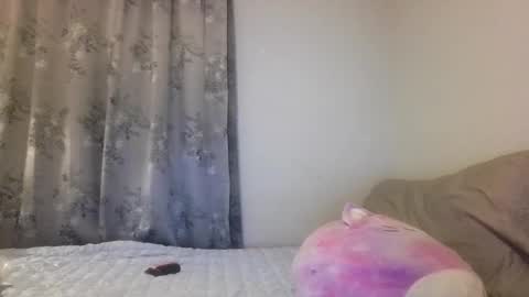 Snapshot of squirtn4mee chatting on 12-18-25, 04:18 Squirtn4mee online show from 12-18-25, 04:18