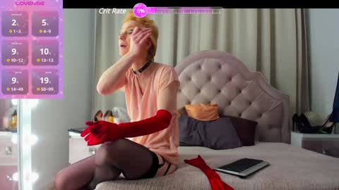 Snapshot of squirtymom chatting on 12-24-24, 11:49 Alisa online show from 12-24-24, 11:49