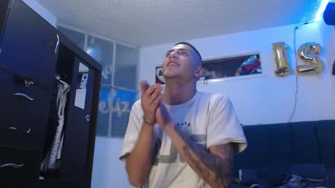 sr_porn01 online show from 10-30-25, 11:33