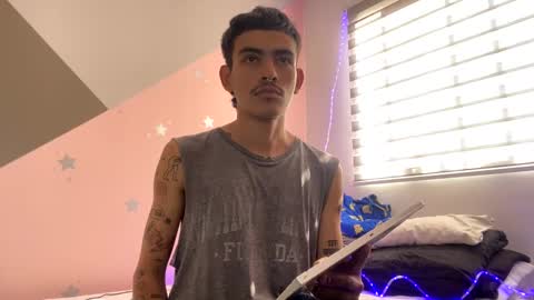 Snapshot of srcejotas chatting on 12-01-24, 07:58 sorry mom online show from 12-01-24, 07:58