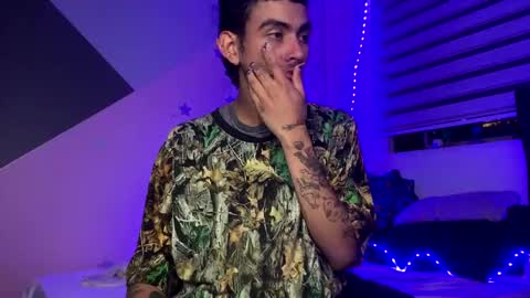 Snapshot of srcejotas chatting on 12-01-24, 11:04 sorry mom online show from 12-01-24, 11:04