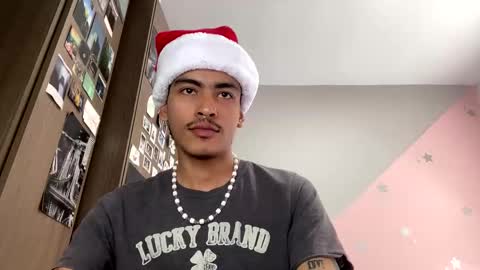 Snapshot of srcejotas chatting on 12-17-24, 06:20 sorry mom online show from 12-17-24, 06:20