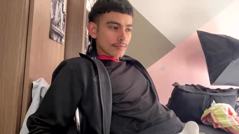 Snapshot of srcejotas chatting on 01-12-25, 06:38 sorry mom online show from 01-12-25, 06:38