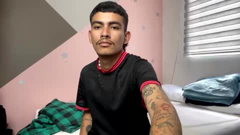 Snapshot of srcejotas chatting on 01-19-25, 06:21 sorry mom online show from 01-19-25, 06:21