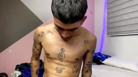 Snapshot of srcejotas chatting on 01-24-25, 03:22 sorry mom online show from 01-24-25, 03:22