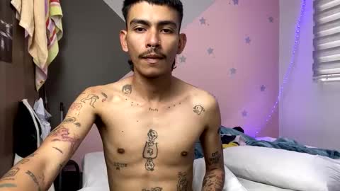 Snapshot of srcejotas chatting on 01-25-25, 10:18 sorry mom online show from 01-25-25, 10:18