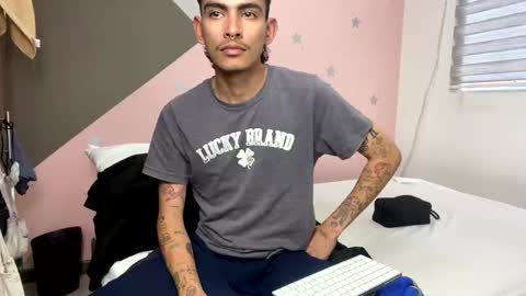 Snapshot of srcejotas chatting on 01-30-25, 10:19 sorry mom online show from 01-30-25, 10:19