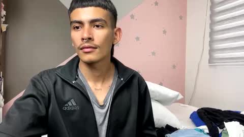 Snapshot of srcejotas chatting on 01-31-25, 10:31 sorry mom online show from 01-31-25, 10:31