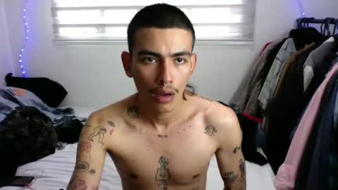 Snapshot of srcejotas chatting on 10-16-25, 08:43 sorry mom online show from 10-16-25, 08:43