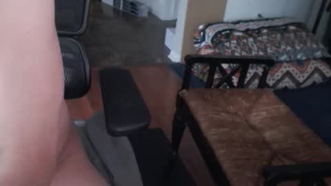 Snapshot of sroberts2269 chatting on 01-14-26, 06:57 sroberts2269 online show from 01-14-26, 06:57