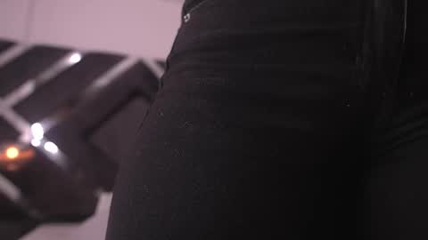 Snapshot of ss_samantha chatting on 11-01-25, 07:16 samantha online show from 11-01-25, 07:16