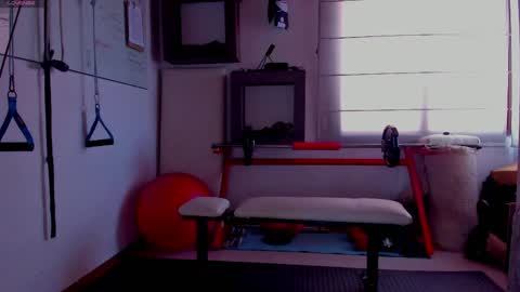 Snapshot of ssara_miranda chatting on 05-06-26, 04:01 Sara Miranda online show from 05-06-26, 04:01
