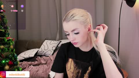 Snapshot of ssashagarter chatting on 12-28-24, 08:47 Alexandra online show from 12-28-24, 08:47