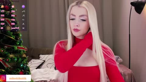 Snapshot of ssashagarter chatting on 01-04-25, 04:43 Alexandra online show from 01-04-25, 04:43