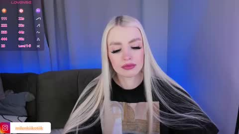 Snapshot of ssashagarter chatting on 03-11-25, 11:15 Alexandra online show from 03-11-25, 11:15