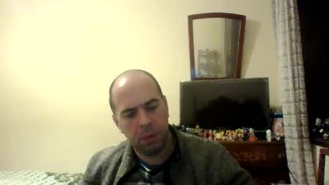 Snapshot of sstrasser chatting on 01-18-25, 01:08 ShYgUy online show from 01-18-25, 01:08