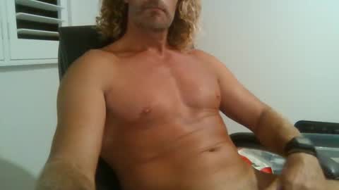 Snapshot of ssurferladd chatting on 03-04-25, 11:19 Riv online show from 03-04-25, 11:19