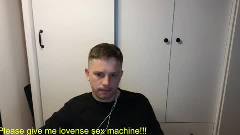 Snapshot of st1vemaster01 chatting on 05-20-26, 05:08 st1vemaster01 online show from 05-20-26, 05:08
