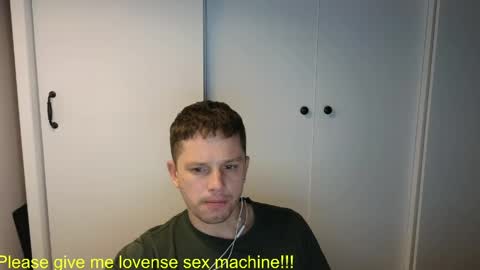 Snapshot of st1vemaster01 chatting on 06-07-26, 01:59 st1vemaster01 online show from 06-07-26, 01:59