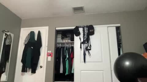 Jose online show from 12-18-25, 02:06