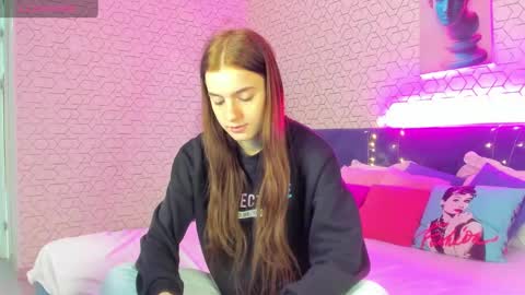 Stacey GMT5 Mo Tu We Th Fr Sa 3am -10am online show from 12-17-24, 01:50