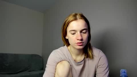 Snapshot of stacey_brown chatting on 01-14-26, 03:01 Stacey GMT5 Mo Tu We Th Fr Sa 3am -10am online show from 01-14-26, 03:01