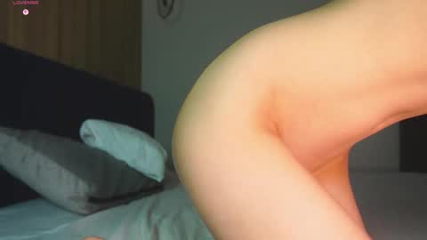 Stacey online show from 04-21-26, 01:42