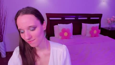 StaceyCutie online show from 04-10-26, 07:07